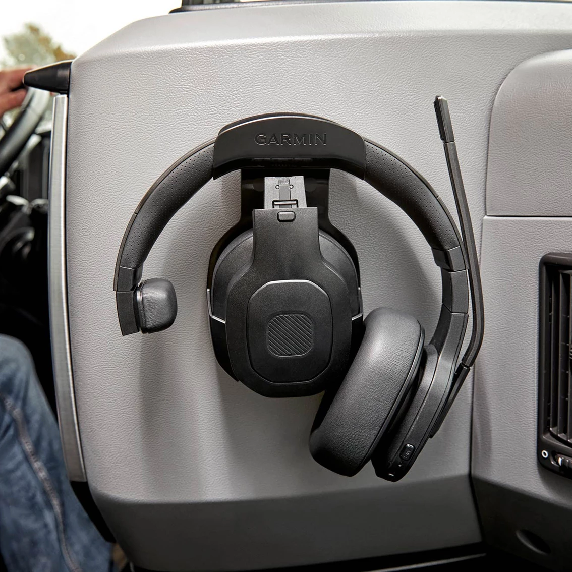 Deals โ๏ธ Garmin Dezl Headset 100 ๐ 9 Deals โ๏ธ Garmin Dezl Headset 100 ๐ - Image 7